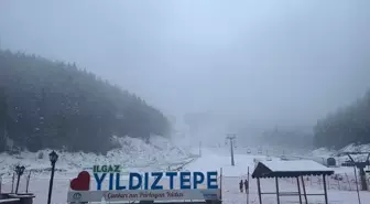 Yıldıztepe Kayak Merkezi'nde kar yağışı etkili oluyor
