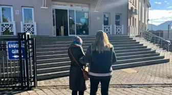 8 yıldır aranan FETÖ firarisi kadın Fethiye'de yakalandı