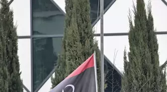 Ankara'daki uçak kazası nedeniyle Libya'nın Ankara Büyükelçiliğinde bayraklar yarıya indirildi
