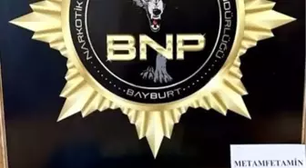 Bayburt'ta uyuşturucu operasyonu: İranlı şahsın mide ve bağırsağında 571 gram metamfetamin çıktı