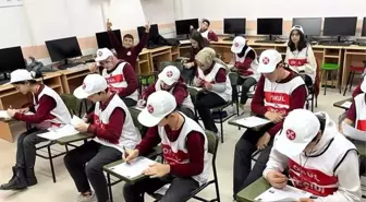 Bilecik'te öğrencilere okul geçidi görevlisi eğitimi