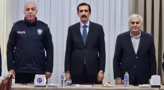 Bozyazı Kaymakamı Tuncay Topsakaloğlu muhtarlarla görüştü