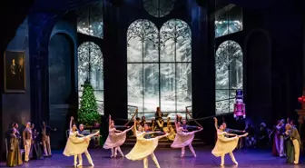 Zamansız yılbaşı klasiği 'Fındıkkıran Balesi' sahnede