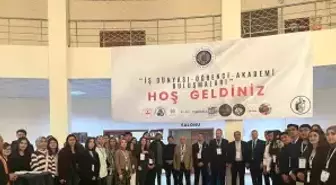 Atatürk Üniversitesi'nde 'Ticari Bankacılık' paneli düzenlendi