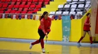 Avrupa Şampiyonası'na hazırlanan kadın hokeyciler, Portekiz'e madalya hedefiyle gidecek