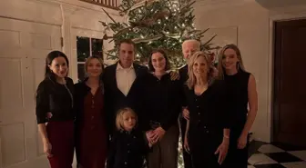 Biden'dan Noel fotoğrafı kafaları karıştırdı, neredeyse görünmez oldu