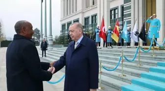 Cumhurbaşkanı Erdoğan, Sudan Egemenlik Konseyi Başkanı Burhan ile bir araya geldi