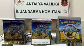 Elmalı'da sakızmatik ile kumar operasyon: 2 şüpheli yakalandı