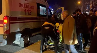 Erzincan'da iki otomobil çarpıştı: 5 yaralı