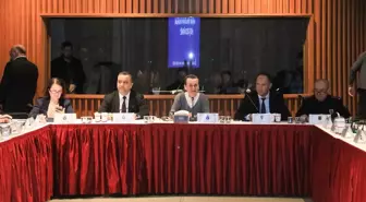 Galataport'a kruvaziyer gemisiyle gelen turistler, özel tramvayla Tarihi Yarımada'ya ulaşacak