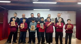 Gömeç'te öğrencilere Kur'an-ı Kerim hediye edildi