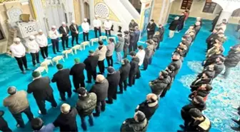 Hakkari'de Regaib Kandili idrak edildi