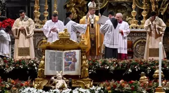 Papa 14'üncü Leo, Vatikan'da ilk kez Noel ayini yönetti
