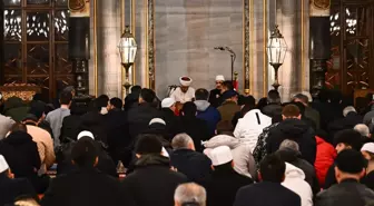 Regaip Kandili, İstanbul'daki camilerde dualarla idrak edildi