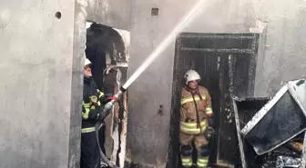 Samandağ'da ev yangını