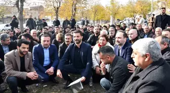 Siverek'te yürek burkan protesto: Eşimin acısı son olsun, bu yolu kaldırın!