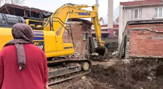 Temel için kazılan yerden tarihi mezar kalıntıları çıktı