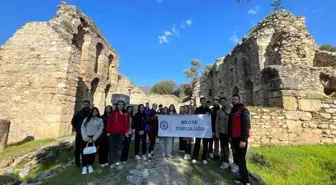 Üniversite öğrencilerine kültür gezisi