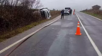 Vize-Soğucak Köyü yolunda petrol tankeri devrildi