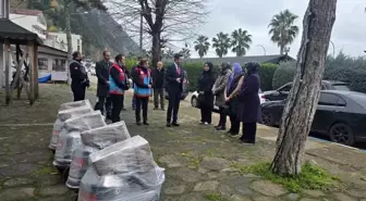 Ayancık'ta kadın üreticilere makine desteği