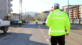 Ordu'da polis ekiplerinden trafik denetimleri