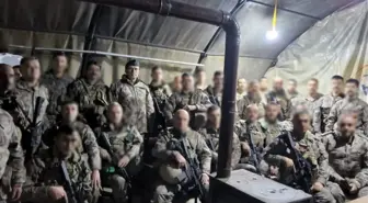 Özel Harekat Başkanı Ünsal Hayal, Suriye'deki Üs Bölgelerini Ziyaret Etti