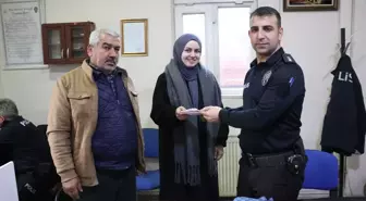 Siirt'te bir hamal yolda bulduğu 10 bin lirayı sahibine ulaştırdı