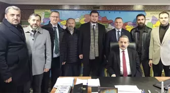 AK Parti Artvin Milletvekili Faruk Çelik, Hopa'da ziyaretlerde bulundu