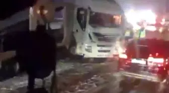 Bolu Dağı Tüneli çıkışında 6 araçlı zincirleme kaza