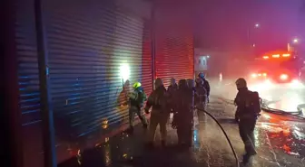 Bursa'da iş yeri yangını: Alevler çevredeki işletmelere sıçradı