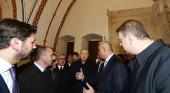 Cumhurbaşkanı Erdoğan'ın butona basmasıyla tarihin aydınlatılan ilk caddesi olan Kurtuluş Caddesi'nde yeniden ışıklar yandı