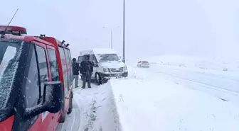 Erciş'te trafik kaza: 3 yaralı