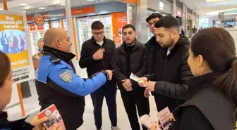 Polis vatandaşları bilgilendirmeye devam ediyor