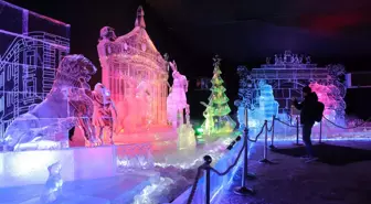 Albüm: Rusya'nın St. Petersburg Kentinde Düzenlenen Buz Heykel Festivali Yoğun İlgi Gördü