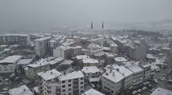 Çankırı'nın bazı ilçelerinde kar yağışı etkili oluyor