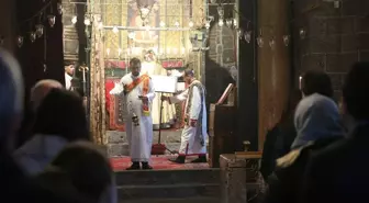 Diyarbakır'daki tarihi Meryem Ana Kilisesi'nde Noel ayini yapıldı