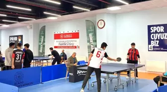 Elazığ'da okul sporları masa tenisi müsabakaları yapıldı