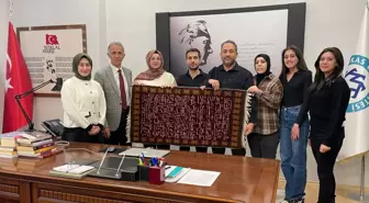 Enver Paşa için dokunan ve üzerinde şiir bulunan 107 yıllık kilim, Kars'ta halı olarak işlendi