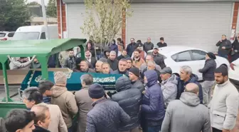 Esenyurt'taki kazada ölen şoför Niyazi Çelik son yolculuğuna uğurlandı