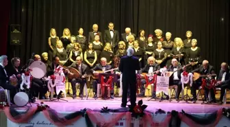 Gelibolu'da '2025 Yılına Veda Müzik Şöleni' düzenlendi