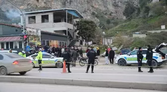 Hatay'da beton mikseriyle çarpışan motosikletteki 1 kişi öldü, 2 kişi yaralandı