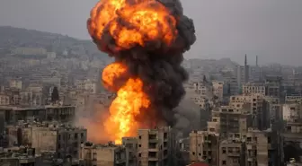 İsrail gece yarısı Suriye'yi vurdu