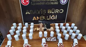 İzmir'de uyuşturucu operasyonunda gözaltına alınan 3 şüpheli tutuklandı