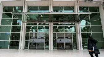 İzmir'de İş İnsanları Örnekköy Konut Yapı Kooperatifi'ne Zimmet Operasyonu: Gözaltı Sayısı 9'a Yükseldi