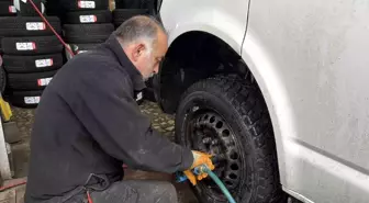 Kar yağdı, kış lastiği telaşı başladı