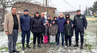 Kırklareli Valisi Turan, Hamdibey köyü sakinleriyle bir araya geldi