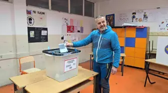 Kosova halkı erken seçimler için sandık başında