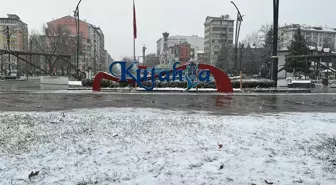 Kütahya'da kar yağışı
