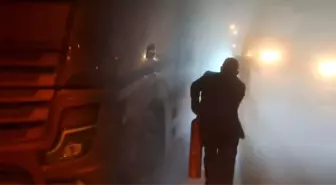 Malatya'da seyir halindeki tır alev aldı