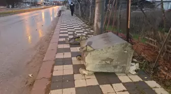 Motosiklet, çöp konteynerine çarptı; 1 ölü, 1 yaralı